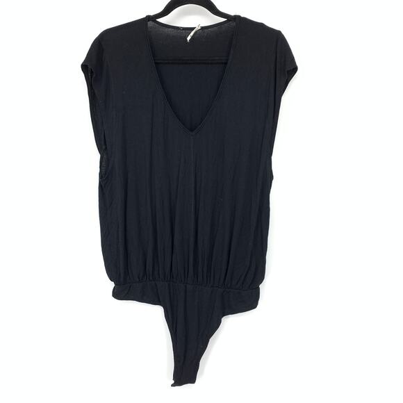 Free People Tops - Intimately Free People Cap Sleeve Bodysuit Womens Size Large Black V-Neck